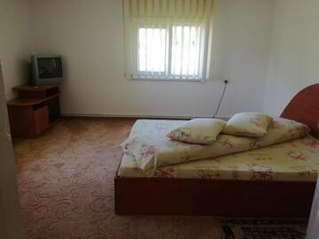 Фото номера Коттедж с 6 спальнями Дома для отпуска Casa Alba г. Фундата 56